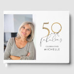 50 & Fabulous Black & White 50th Birthday Foto Gastenboek<br><div class="desc">Creëer een groot goed van je 50ste verjaardag met ons zwarte, witte en gouden "50 en geweldige" fotogastenboek. Met je foto aan de voorkant, een witte achtergrond, en "50 en geweldig" geschreven in faux gouden folie en zwart handgeschreven script, staat dit elegante boek gasten toe hun verhalen te delen voor...</div>