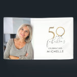 50 & Fabulous Black & White 50th Birthday Foto Spandoek<br><div class="desc">Viel je 50ste verjaardag met deze schattige "50 en onberispelijke" zwarte, witte en gouden fotobanner. Met je foto aan de linkerkant is het getal "50" weergegeven in faux goudblad op een witte achtergrond. "En fabelachtig" wordt geschreven in zwarte hand geschreven scripttypografie, en is gepersonaliseerd met jouw naam, hieronder. Copyright Elegant...</div>