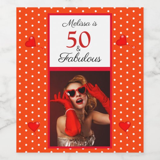 50 & Fabulous Photo Name Red 50th Birthday Sinaasa Wijn Etiket (Enkel label)