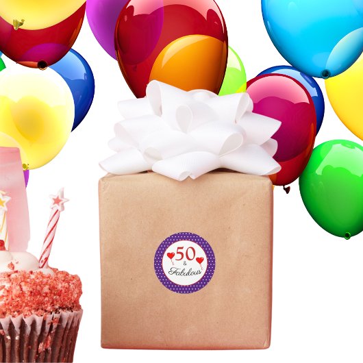 50 & Fabulous Typografie Red 50th Birthday Paars Ronde Sticker