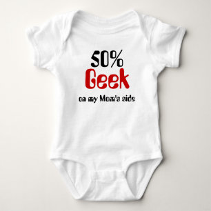 50% geek op het Shirt aan de zijkant van de moeder