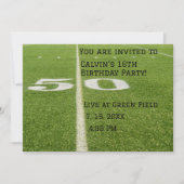 50 Groen football veld verjaardagsfeestuitnodiging Kaart (Voorkant)