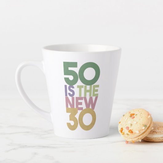 50 is de nieuwe 30 - 50e verjaardag van de essenti latte mok (In situ)