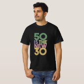 50 is de nieuwe 30 - 50e verjaardag van de essenti t-shirt (Voorkant volledig)