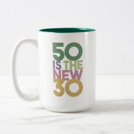 50 is de nieuwe 30 - 50e verjaardag van de essenti tweekleurige koffiemok