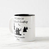 50 jaar avontuur en telling Aangepaste namen Tweekleurige Koffiemok (Voorkant links)