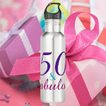 50 jaar en Fabulous Girly Birthday Waterfles<br><div class="desc">Ken je iemand die een vijftigste verjaardag viert? In dit ontwerp staat 50 & verbluffend in blauw,  roze en paars. Maakt een groot geschenk of een feestplezier!</div>