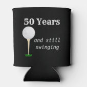 50 jaar en nog steeds Golfbal zwemmen Blikjeskoeler (Achterkant)