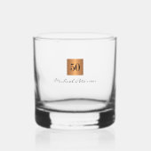 50 jaar gouden elegante script naam gepersonalisee whisky glas (Voorkant)