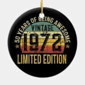 50 jaar oude cadeaus 1972 Limited Edition Keramisch Ornament (Achterkant)