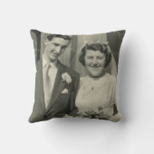 50e bruiloft Jubileum Foto Greenery Gold Folie Kussen (Achterkant)