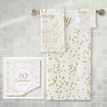 50e Golden Wedding Jubileum Gold Confetti Bad Handdoek<br><div class="desc">Met een delicaat goudstofconfetti kun je je personaliseren met je speciale gouden verjaardagsinformatie van vijftig jaar in de chic gold-typografie. Ontworpen door: Thisnotme©</div>