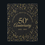 50e gouden Jubileum zwart en goud Fleece Deken<br><div class="desc">Geef je een persoonlijk tintje met je speciale gouden verjaardagsdetails van 50 jaar in chic gold typografie en delicaat gouden stof confetti. Ontworpen door: Thisnotme©</div>