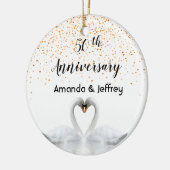 50e gouden trouwdag witte zwanen keramisch ornament (Links)