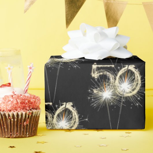 50e jaarsparklers op zwart cadeaupapier (Verjaardagsfeest)