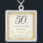 50e Jubileum Elegant Herdenkingsbegeleider Zilver Vergulden Ketting<br><div class="desc">50th Jubileum Keepomwille Ketting — Elegant Golden 50th Wedding Jubileum Pendant met formeel script en gescrold antiek design — Pas de namen en de datum aan voor je vrolijke viering. Perfect geschenk voor je vrouw, moeder, grootmoeder om samen 50 Gouden Jaren te herdenken. Overeenkomende kaarten, uitnodigingen, briefing en cadeaus beschikbaar....</div>