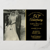 50e Jubileum Wedding Photo Black and Gold Folie Uitnodiging (Voorkant)