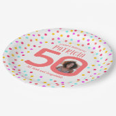 50e speciale foto kleurrijke koraalconfetti verjaa papieren bordje (Gekanteld)