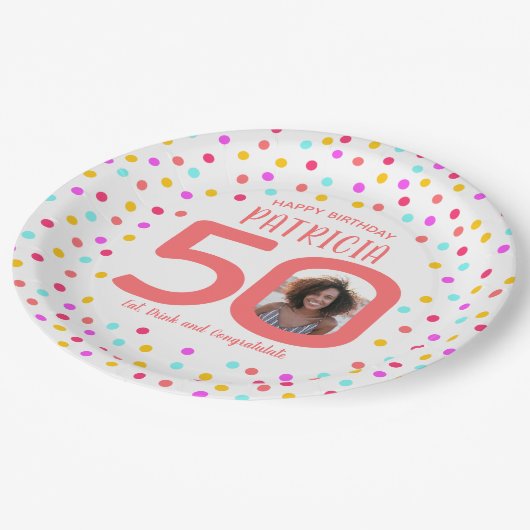 50e speciale foto kleurrijke koraalconfetti verjaa papieren bordje (Gekanteld)