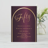 50e verjaardag Bourgondië gouden boog script luxe Kaart (Staand voorkant)
