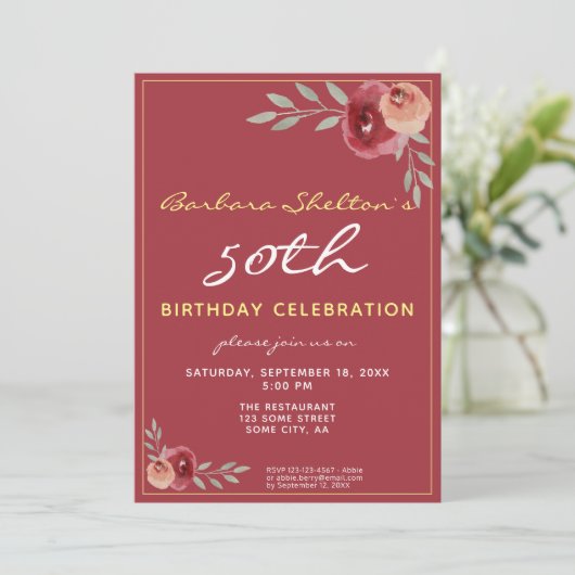 50e verjaardag Bourgondische bloemen verjaardagsfe Kaart (Staand voorkant)