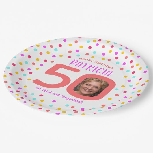 50e verjaardag confetti koraal en roze foto papieren bordje (Gekanteld)