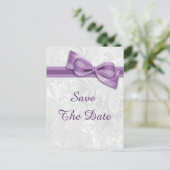 50e verjaardag Damask en Faux Bow Save The Date Aankondigingskaart (Staand voorkant)