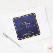 50e verjaardag: elegant blauw en goud vierkante sticker (Envelop)