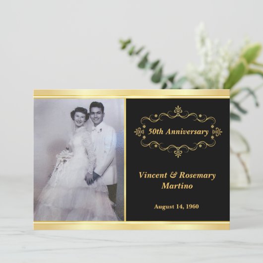 50e verjaardag Elegante Zwarte Gouden Foto Uitnodi Kaart (Staand voorkant)