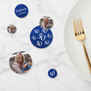 50e verjaardag foto blauwe glitter tafel confetti