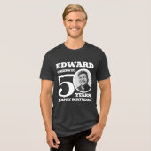 50e verjaardag foto en naam witte tekst Tri-Blend shirt (Voorkant volledig)