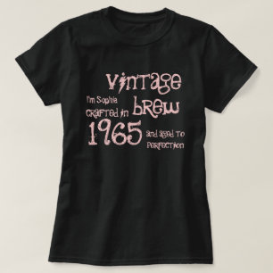 50e verjaardag Gift 1965  Brew Navy Pink 2 T-shirt