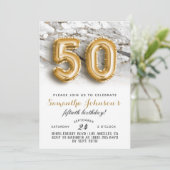 50e verjaardag Gold Marble Uitnodiging (Staand voorkant)