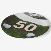 50e verjaardag Golfer met golfbal op groen Papieren Bordje (Gekanteld)