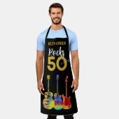 50e verjaardag Guitar Rocks 50 Naam Schort (Gedragen)