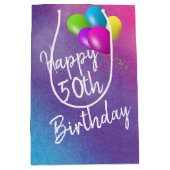 50e verjaardag luchtballonnen op regenboog medium cadeauzakje (Voorkant)