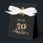 50e verjaardag Luxury Golden Flowers Elegant Class Bedankdoosjes<br><div class="desc">Luxueus floreel ornament met naam en leeftijd om je te personaliseren voor kerkelijke verjaardagsfeestjes. Belangrijkste kleuren van deze sjabloon: zwart,  wit en goud (er worden regelmatige inkten gebruikt,  niet metalen).</div>