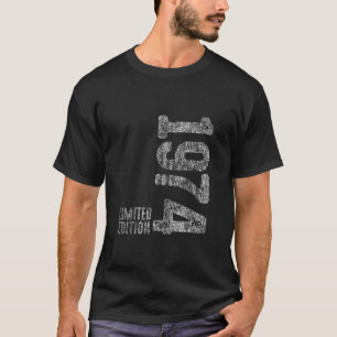 50e Verjaardag Man Vrouw 50 Jaar 1974 Decoratief F T-shirt