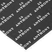 50e verjaardag Party Naam Zwart Modern Patroon Tafelkleed (Gekanteld)