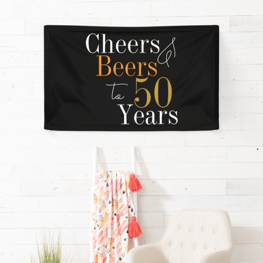 50e verjaardag Proost en bier Black Gold Party Spandoek (Insitu)