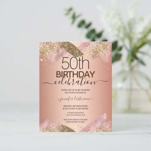50e verjaardag Roze Glitter Party Budget Invitatio (Staand voorkant)