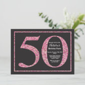 50e verjaardag Uitnodiging Roze Glitter Chalkboard (Staand voorkant)