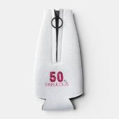 50e verjaardag vijftig en verbluffend roze bloemen flesjeskoeler (Achterkant)