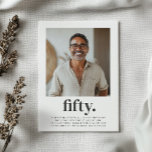 50e vierkante foto verjaardag kaart<br><div class="desc">Markeer uw mijlpaalverjaardag met sophisticatie met behulp van deze moderne 50e verjaardag uitnodiging sjabloon voor mannen! Met een aanpasbare ruimte voor uw eigen foto en het gedurfde woord "fifty" is dit slanke ontwerp perfect om in stijl te vieren. Eenvoudig te personaliseren, deze uitnodiging stelt u in staat om een unieke...</div>
