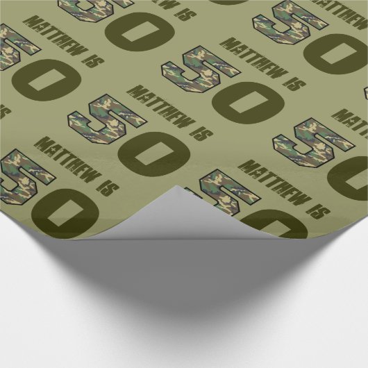 50e vijftigste verjaardag CAMO Aangepaste naam kle Cadeaupapier (Hoek)