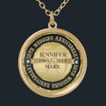 50e weddenschap Jubileum metaal goud & zwart 2 Goud Vergulden Ketting<br><div class="desc">Elegant 50e trouwdag herdenkingsfeest ketting met aanpasbare tekst. Metallic goud en zwart. Witte diamanten accenten.</div>