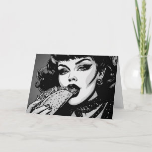 50s BW Grafische Stijl Goth Meisje Eet een Taco Kaart