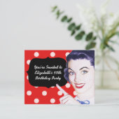 '50s Pointing Woman Birthday' Kaart (Staand voorkant)