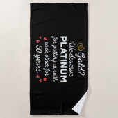 50ste bruiloft Jubileum I - Gold Funny Couple Strandlaken (Voorkant)