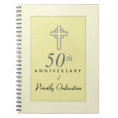 50ste Jubileum van de priester met ingegraveerd kr Notitieboek (Voorkant)